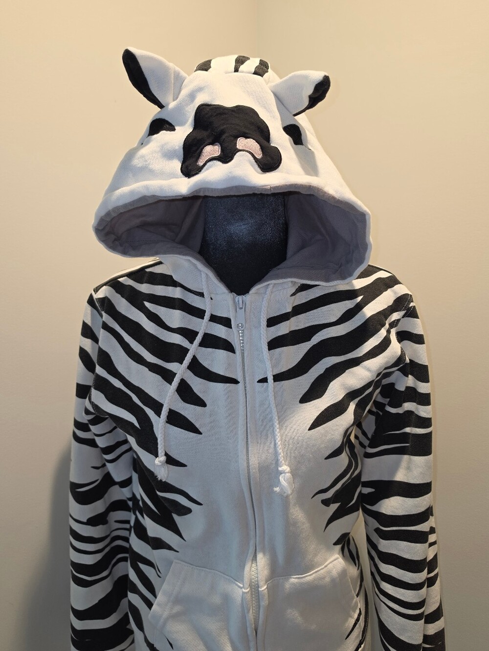 Bioworld Womens Jrs Zebra-Print Hooded Zip-Up Hoodie - White & Black Sz Small